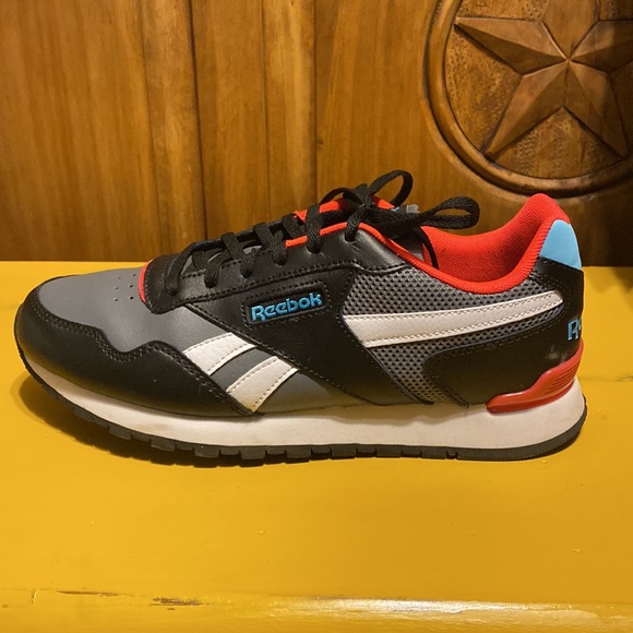 Bringing the 90’s fashion BACK!!!! - Picture 2 of 4